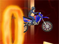 Jogo Online - Bike Freak, Conduza sua moto pelo cenÃ¡rio do game e atravesse cÃ­rculos de fogo sem cair. Mantenha sempre o equilÃ­brio e teste todas as suas habilidades como um Ã³timo piloto de motocross. Seu objetivo Ã© chegar atÃ© a bandeira quadriculada e completar todos os nÃ­veis.